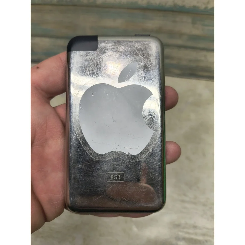 Apple iPod Touch Black 1st Gen A1213 16GB‎